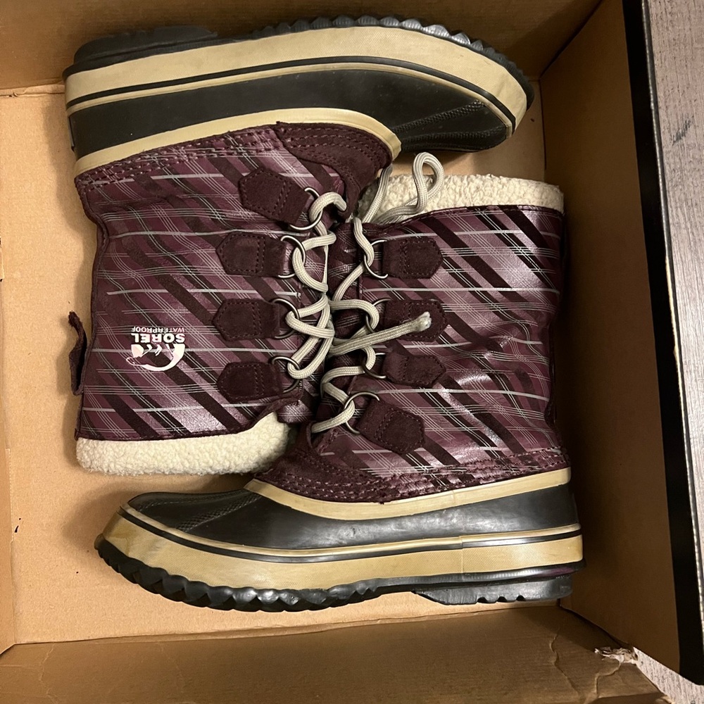Sorel waterproof winter boots